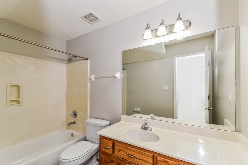 2,385/Mo, 10607 Dexter Cv Olive Branch, MS 38654 Bathroom View
