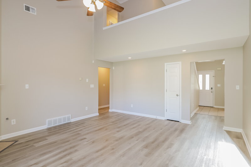1,965/Mo, 1424 Radley Cv Cordova, TN 38016 Living Room View 2