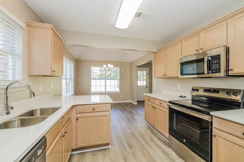 1,965/Mo, 1424 Radley Cv Cordova, TN 38016 Kitchen View 2
