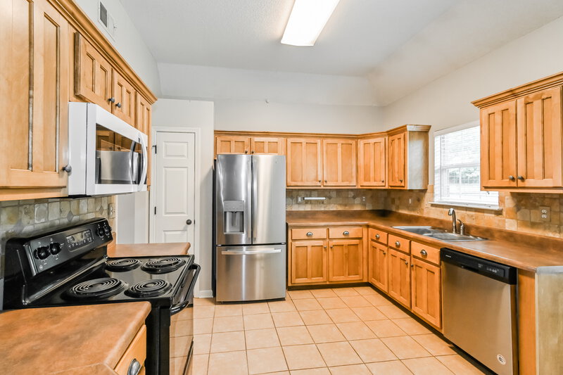 3,080/Mo, 10584 Parker Cv Olive Branch, MS 38654 Kitchen View 2