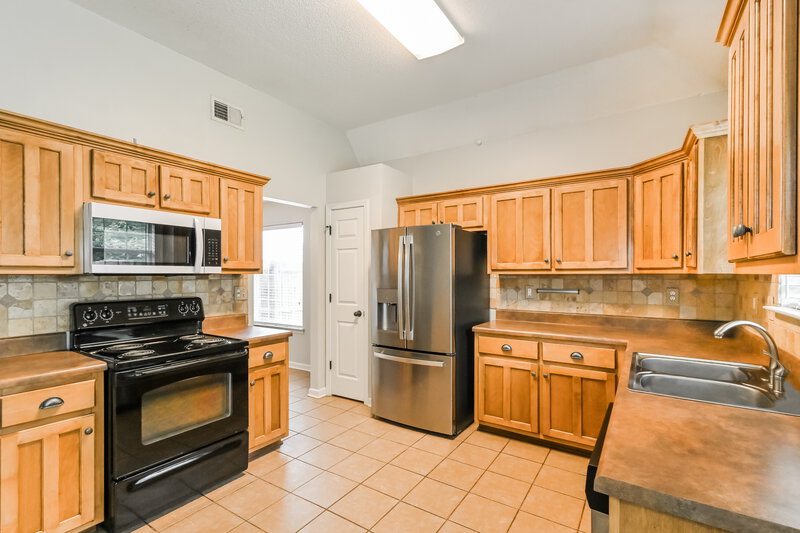2,095/Mo, 10584 Parker Cv Olive Branch, MS 38654 Kitchen View 3