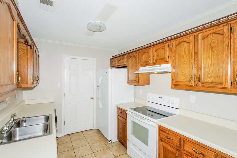 1,740/Mo, 6869 Quailfield Ln Bartlett, TN 38135 Kitchen View