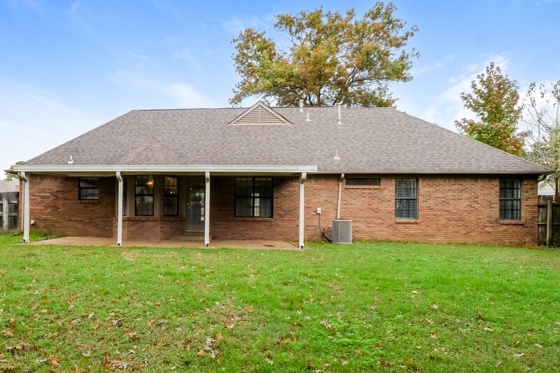 1,740/Mo, 6869 Quailfield Ln Bartlett, TN 38135 Rear View