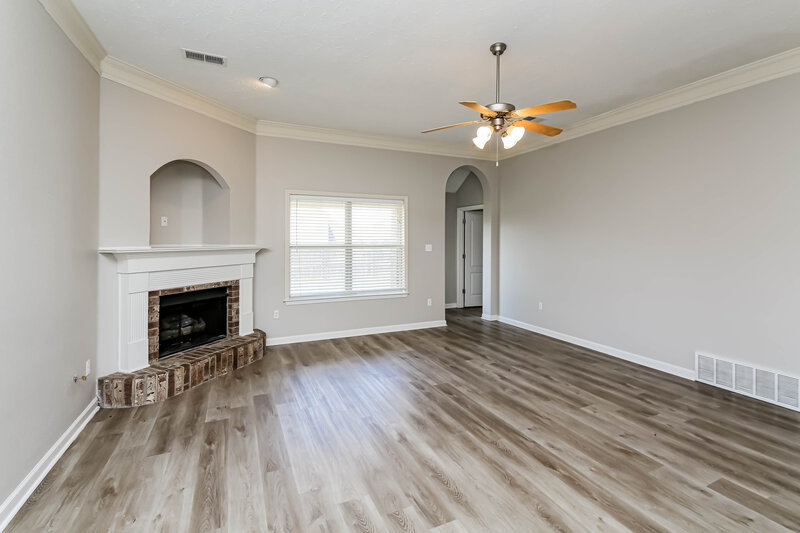2,940/Mo, 4187 Destin Dr Olive Branch, MS 38654 Living Room View 2