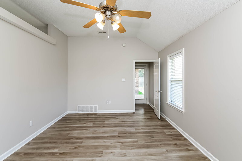 2,940/Mo, 4187 Destin Dr Olive Branch, MS 38654 Main Bedroom View 3