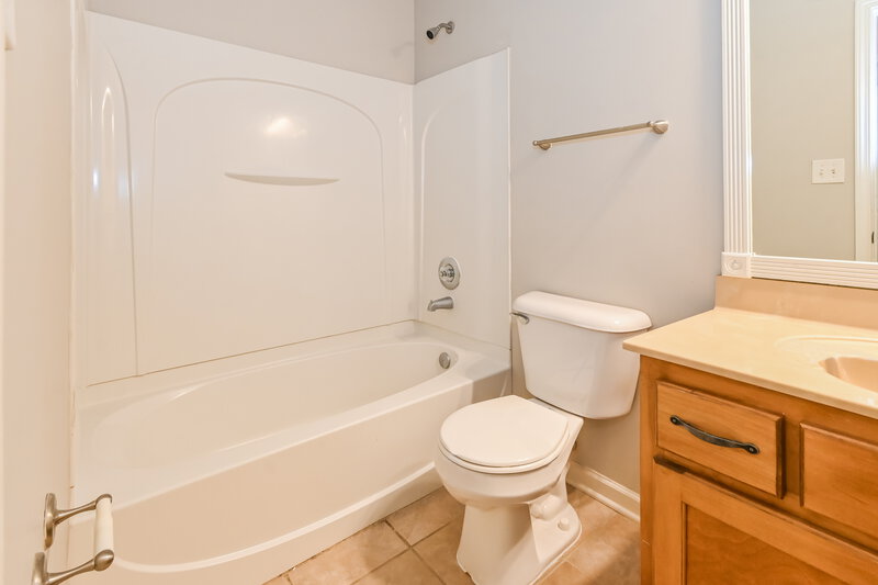 1,880/Mo, 9908 Tremont Dr Olive Branch, MS 38654 Bathroom View