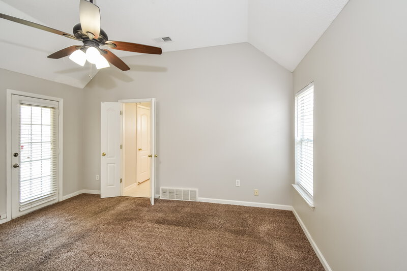 1,900/Mo, 9760 Riggin Dr Arlington, TN 38002 Main Bedroom View 2