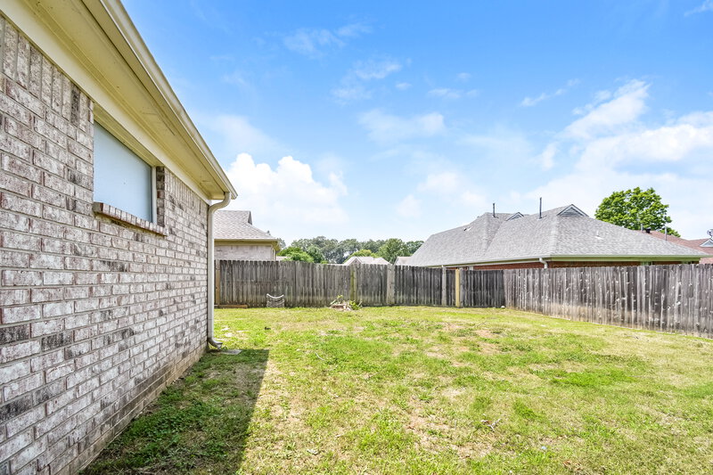 1,900/Mo, 9760 Riggin Dr Arlington, TN 38002 Rear View