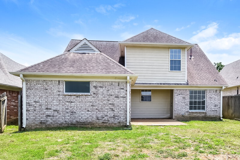 1,900/Mo, 9760 Riggin Dr Arlington, TN 38002 Rear View 2