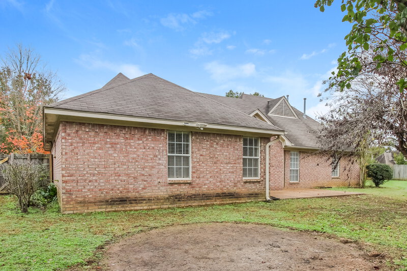 2,105/Mo, 195 Lakewood Dr Oakland, TN 38060 Rear View 2