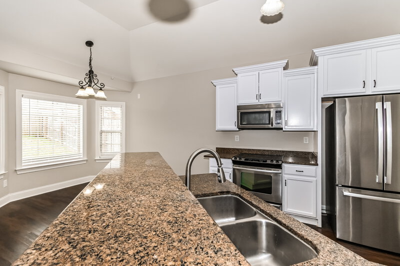 2,375/Mo, 13077 Mingus Ln Olive Branch, MS 38654 Kitchen View 3