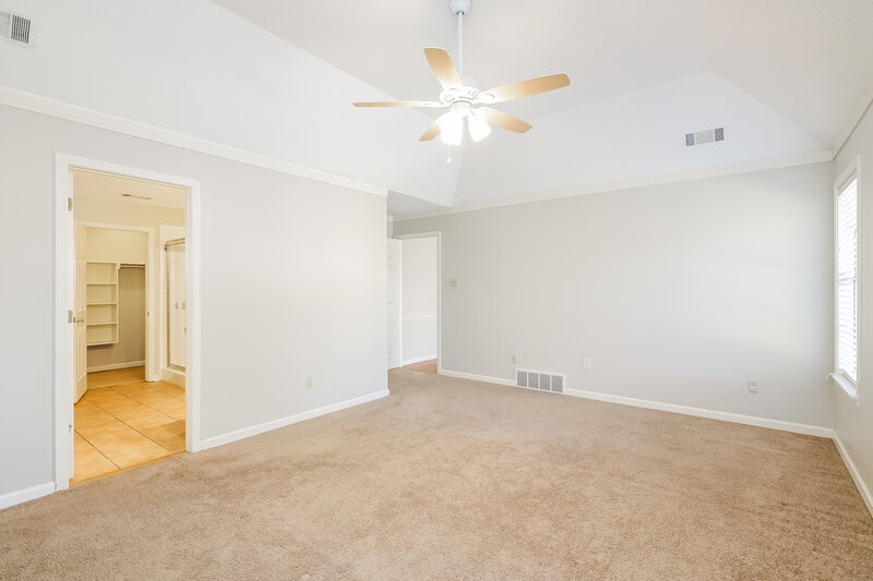 1,755/Mo, 6604 Millgrove Park Dr Bartlett, TN 38135 Primary Bedroom View