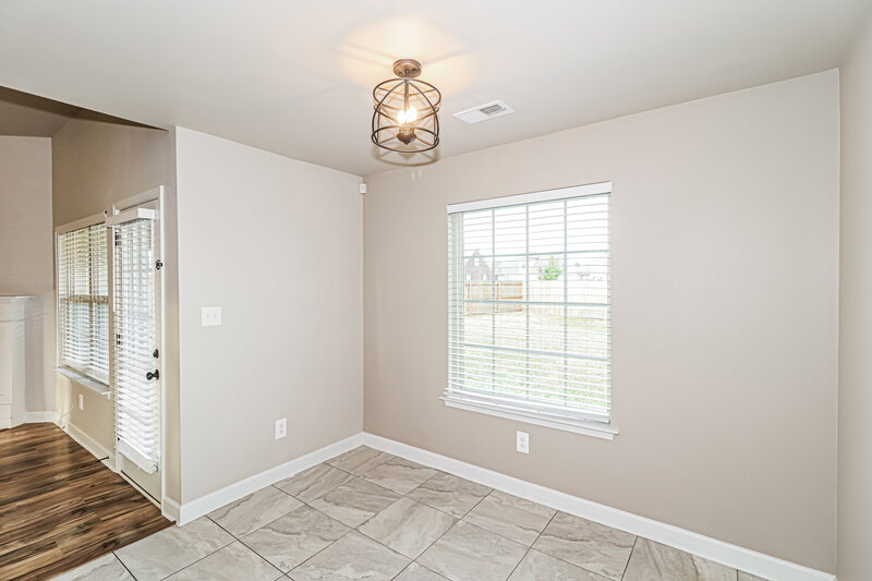 2,310/Mo, 3568 Marion Ln Southaven, MS 38672 Breakfast Nook View