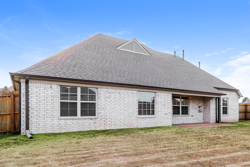 2,310/Mo, 3568 Marion Ln Southaven, MS 38672 Rear View
