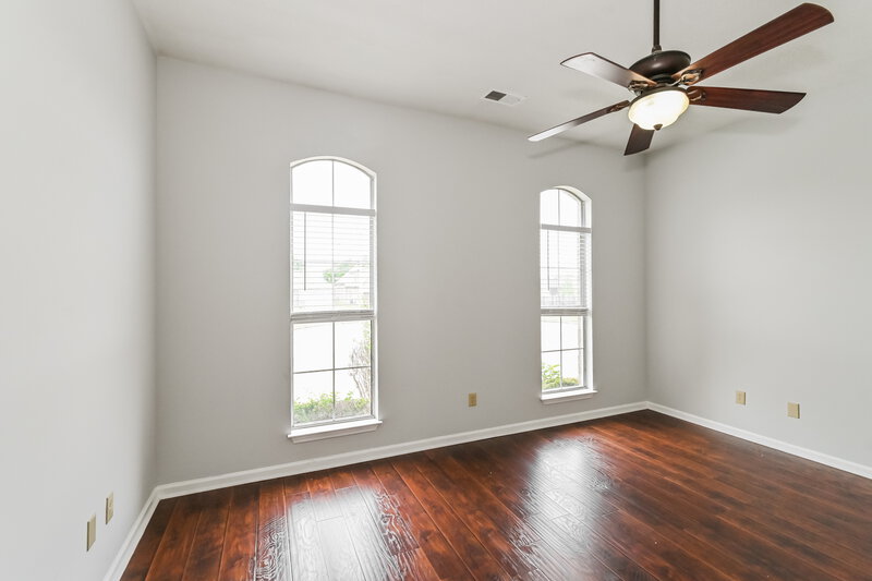 1,970/Mo, 7941 Carmen Cv Memphis, TN 38125 Main Bedroom View