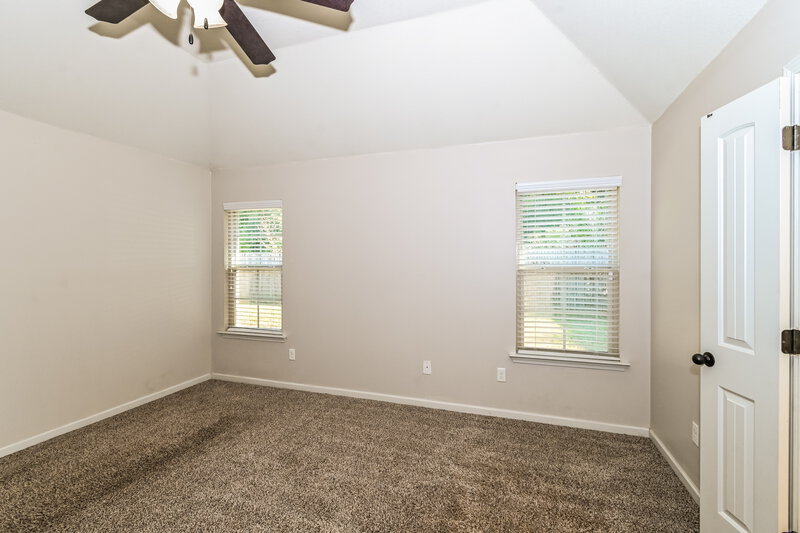 1,870/Mo, 1349 Shetland Dr Southaven, MS 38671 Main Bedroom View 2