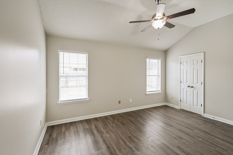 1,960/Mo, 8262 Regal Bend Dr Olive Branch, MS 38654 Main Bedroom View 2