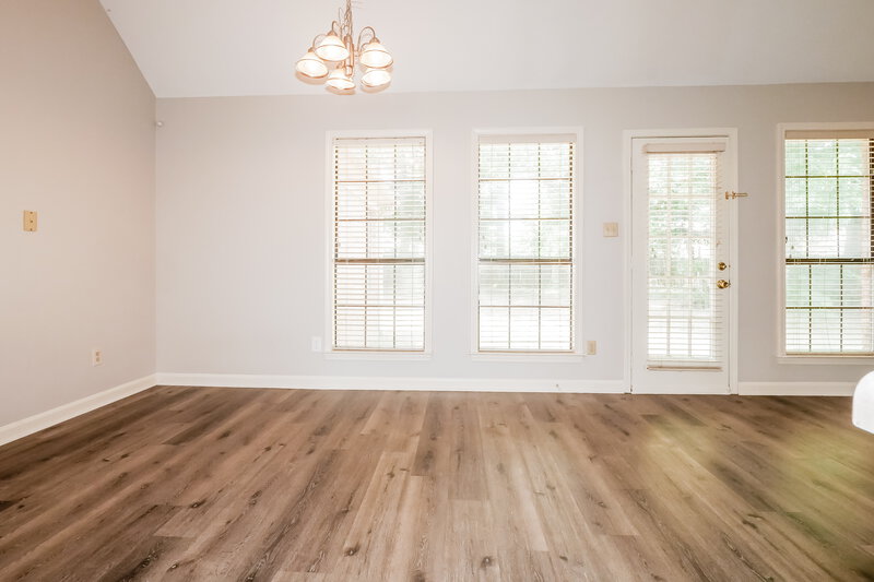 1,925/Mo, 4971 Rabbit Chase Ln Arlington, TN 38002 Breakfast Nook View