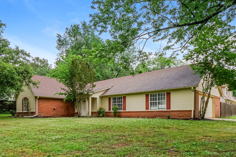 1,785/Mo, 7772 Stacey Dr Southaven, MS 38671 Front View