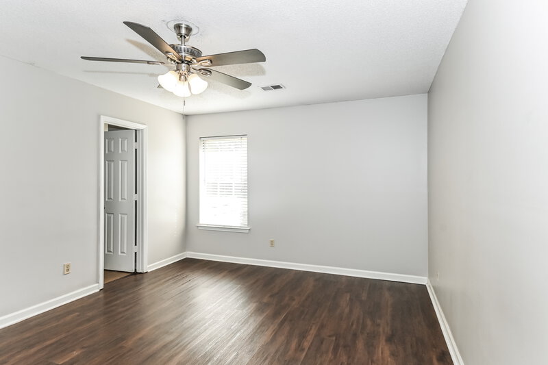 1,795/Mo, 7772 Stacey Dr Southaven, MS 38671 Main Bedroom View 2