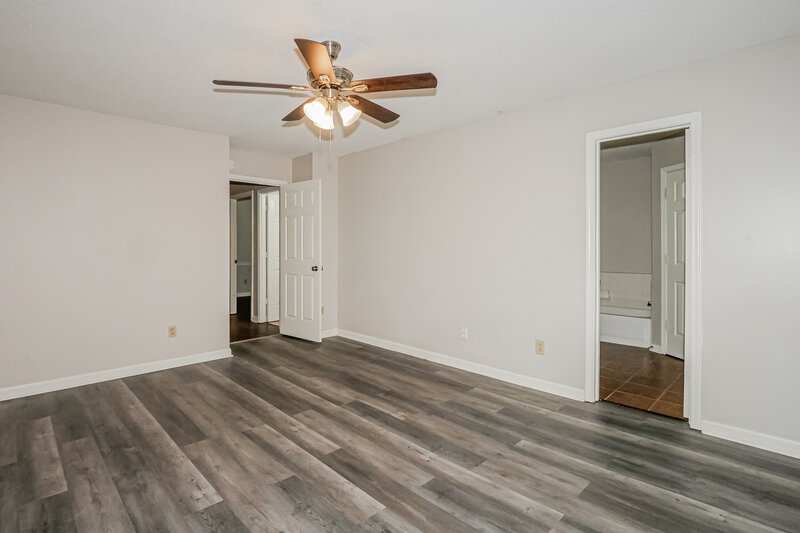 1,785/Mo, 7772 Stacey Dr Southaven, MS 38671 Main Bedroom View 2