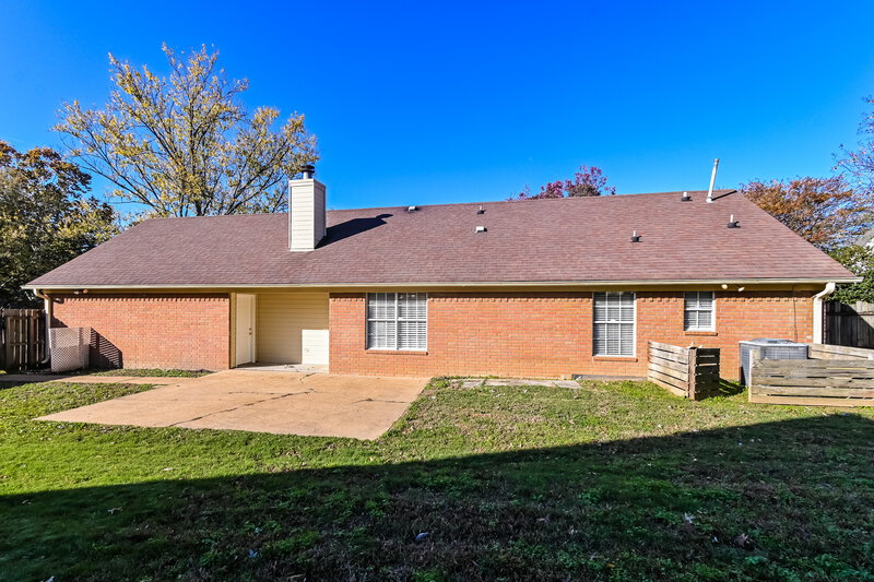 1,795/Mo, 7772 Stacey Dr Southaven, MS 38671 Rear View