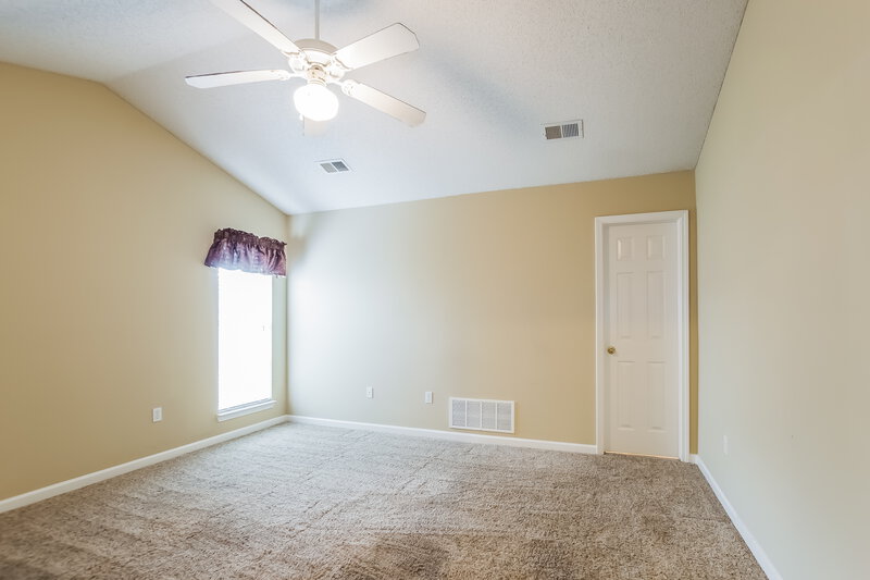 1,725/Mo, 1701 Sarah Ann Dr W Southaven, MS 38671 Master Bedroom View
