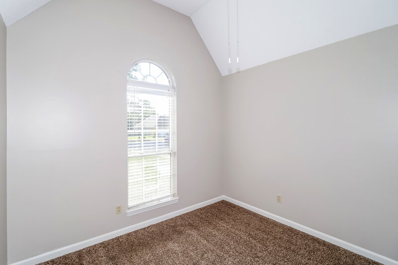 1,800/Mo, 6254 Ravenwood Park N Horn Lake, MS 38637 Bedroom View
