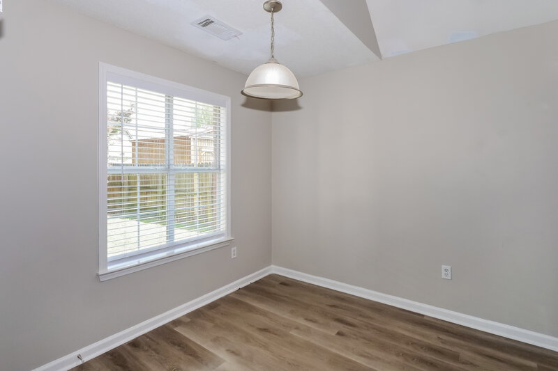 1,555/Mo, 320 Terry Rd Somerville, TN 38068 Breakfast Nook View