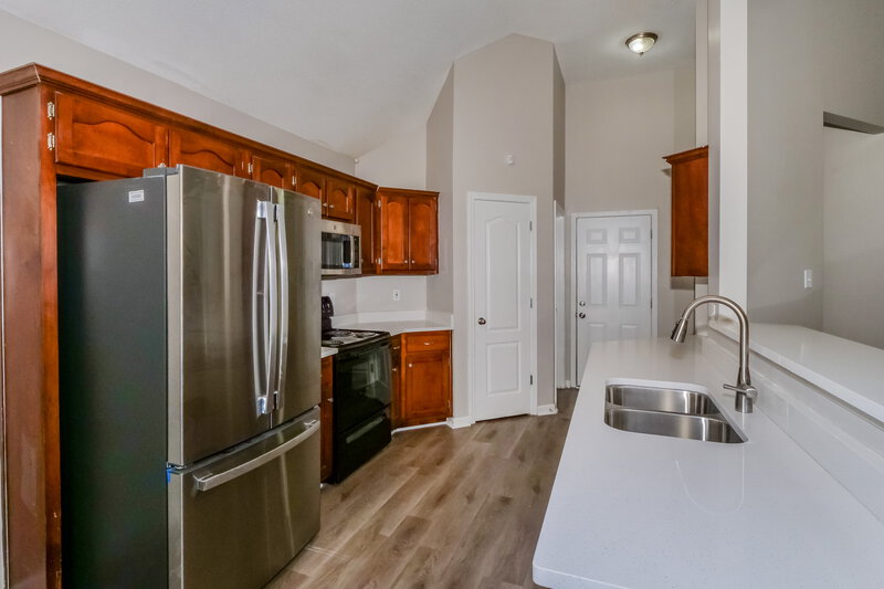 1,555/Mo, 320 Terry Rd Somerville, TN 38068 Kitchen View