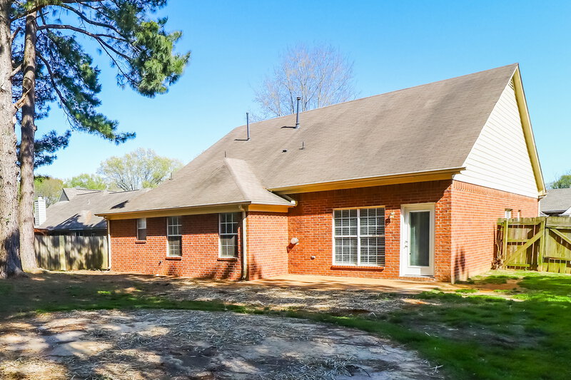 2,110/Mo, 5513 Mary Ln Arlington, TN 38002 Rear View