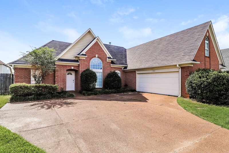 3,270/Mo, 5061 Thornebrook Cv Arlington, TN 38002 Front View
