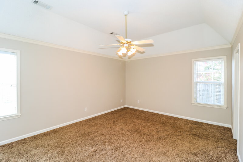 3,270/Mo, 5061 Thornebrook Cv Arlington, TN 38002 Main Bedroom View