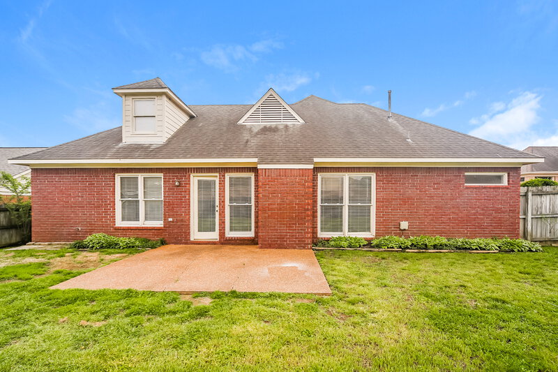2,120/Mo, 9240 Chalkwell Ave Cordova, TN 38016 Rear View