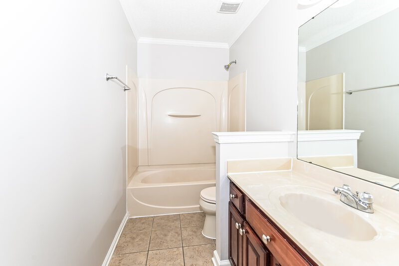 1,890/Mo, 10098 Sutton Ridge Ln Cordova, TN 38016 Bathroom View
