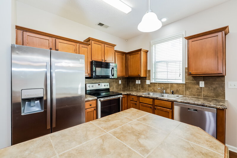 2,510/Mo, 4944 Shaws Ridge Trl Arlington, TN 38002 Kitchen View
