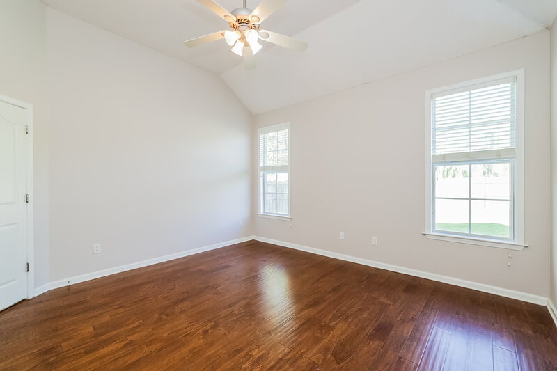 2,510/Mo, 4944 Shaws Ridge Trl Arlington, TN 38002 Main Bedroom View
