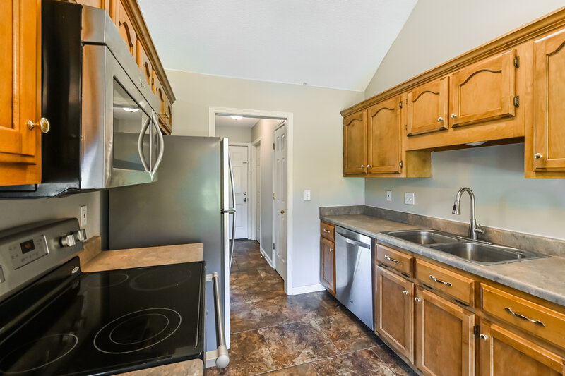 1,750/Mo, 345 Winding Creek Dr Oakland, TN 38060 Kitchen View
