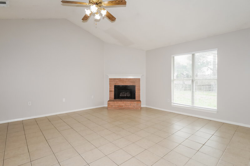 1,735/Mo, 10173 Oak Run Dr S Olive Branch, MS 38654 Living Room View