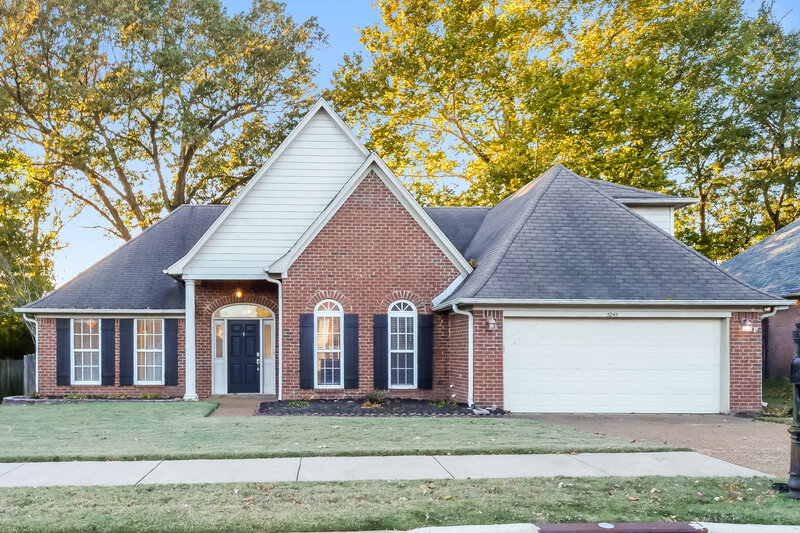 2,105/Mo, 5245 Charlotte Oak Cv Arlington, TN 38002 External View