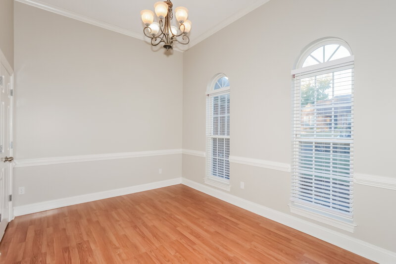2,105/Mo, 5245 Charlotte Oak Cv Arlington, TN 38002 Dining Room View