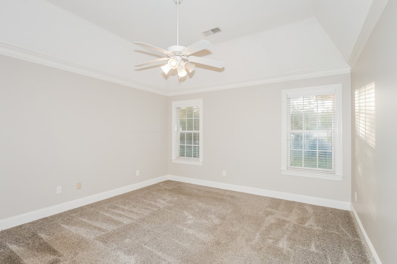 2,105/Mo, 5245 Charlotte Oak Cv Arlington, TN 38002 Main Bedroom View