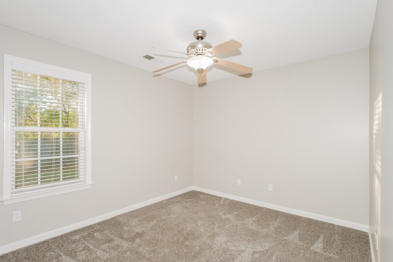 2,105/Mo, 5245 Charlotte Oak Cv Arlington, TN 38002 Bedroom View 2