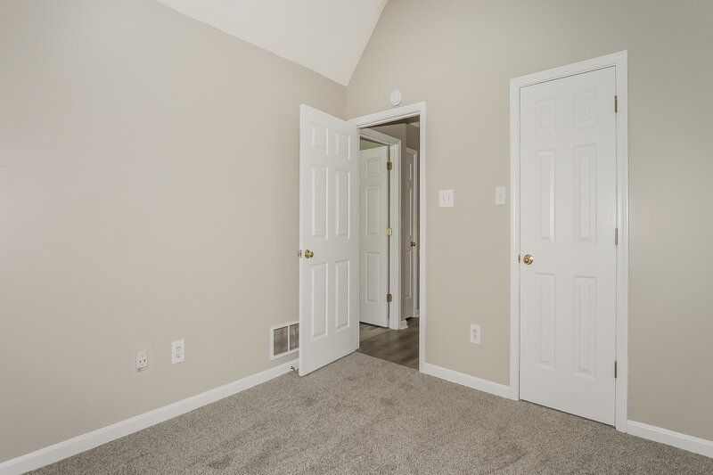 1,800/Mo, 25 Oakland Woods Cv Oakland, TN 38060 Bedroom View