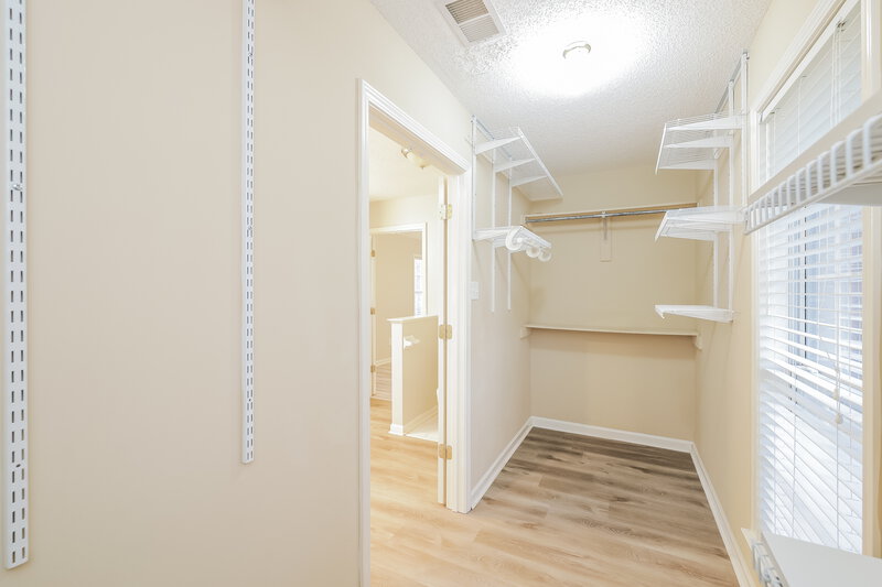 1,930/Mo, 25 Oakland Woods Cv Oakland, TN 38060 Amenities View