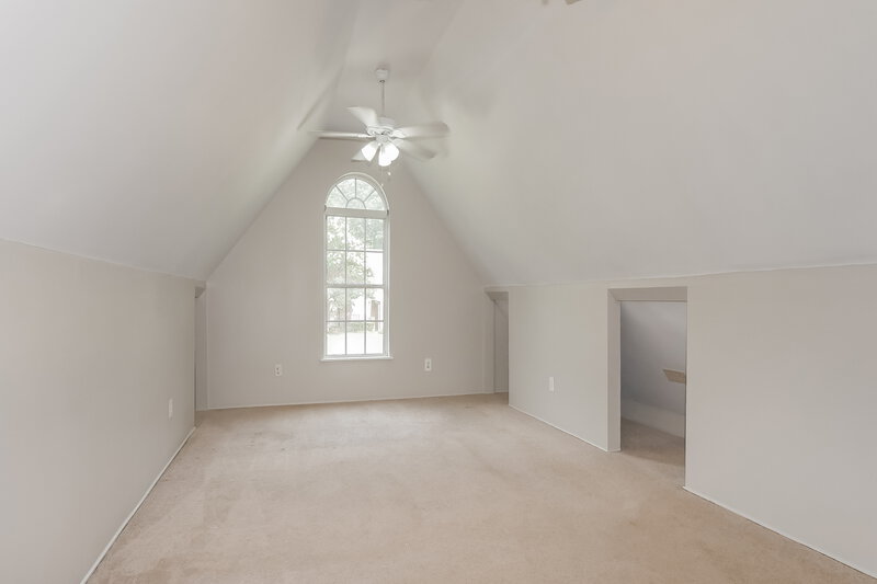 1,800/Mo, 25 Oakland Woods Cv Oakland, TN 38060 Bonus Room View