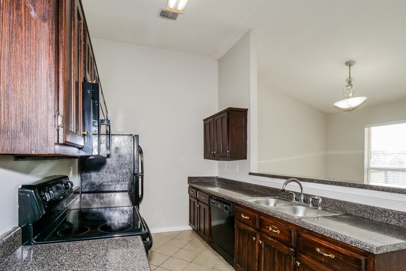 2,310/Mo, 5378 Russell Dr Southaven, MS 38671 No Caption View