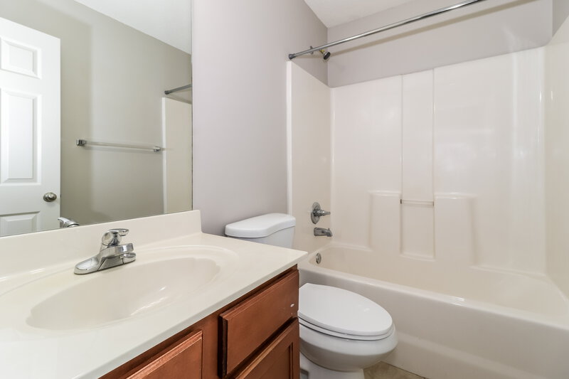 1,530/Mo, 6824 Kamali Ave Cordova, TN 38018 Bathroom View