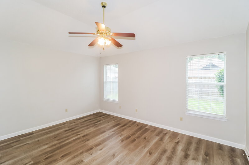 1,850/Mo, 5892 Alexandria Ln Southaven, MS 38671 Main Bedroom View 2