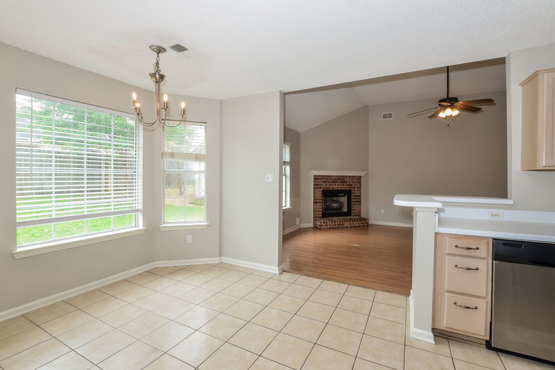 1,775/Mo, 6967 Naples Dr Cordova, TN 38018 Breakfast Nook View 2